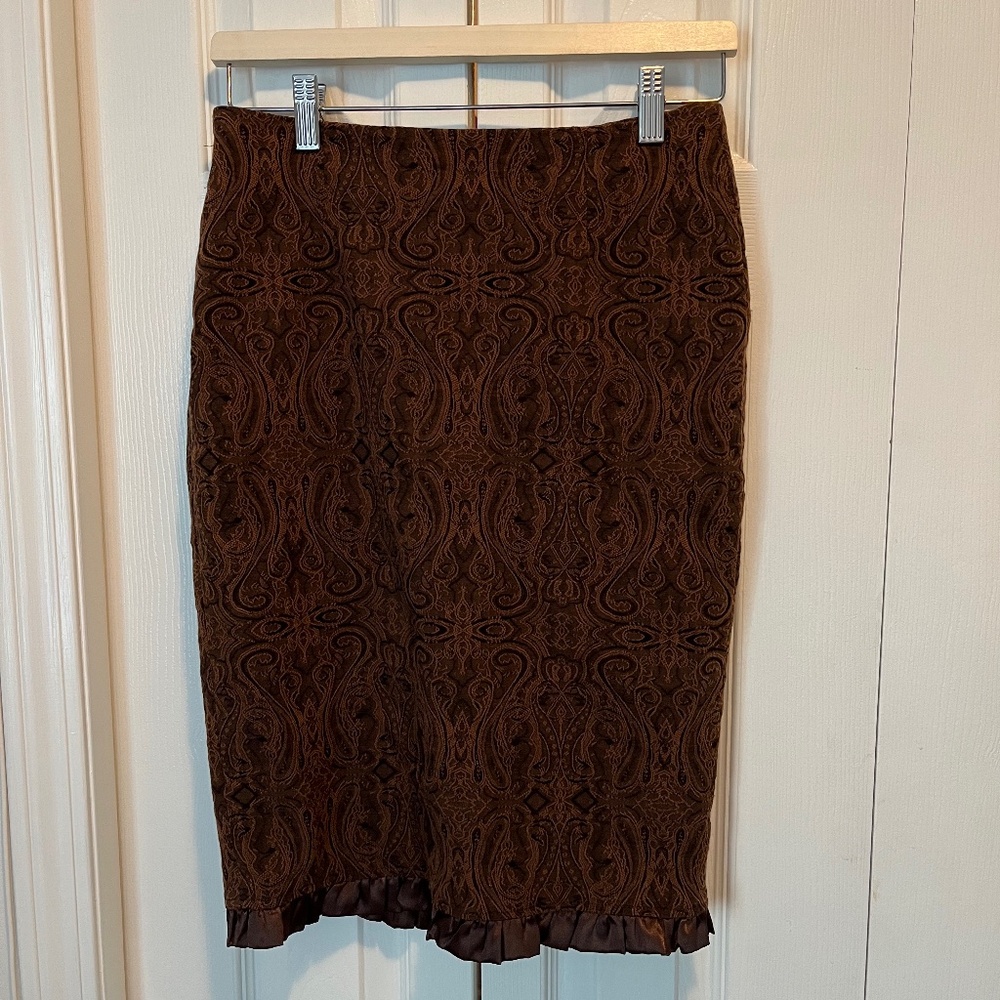 Coco and Tashi size S skirt